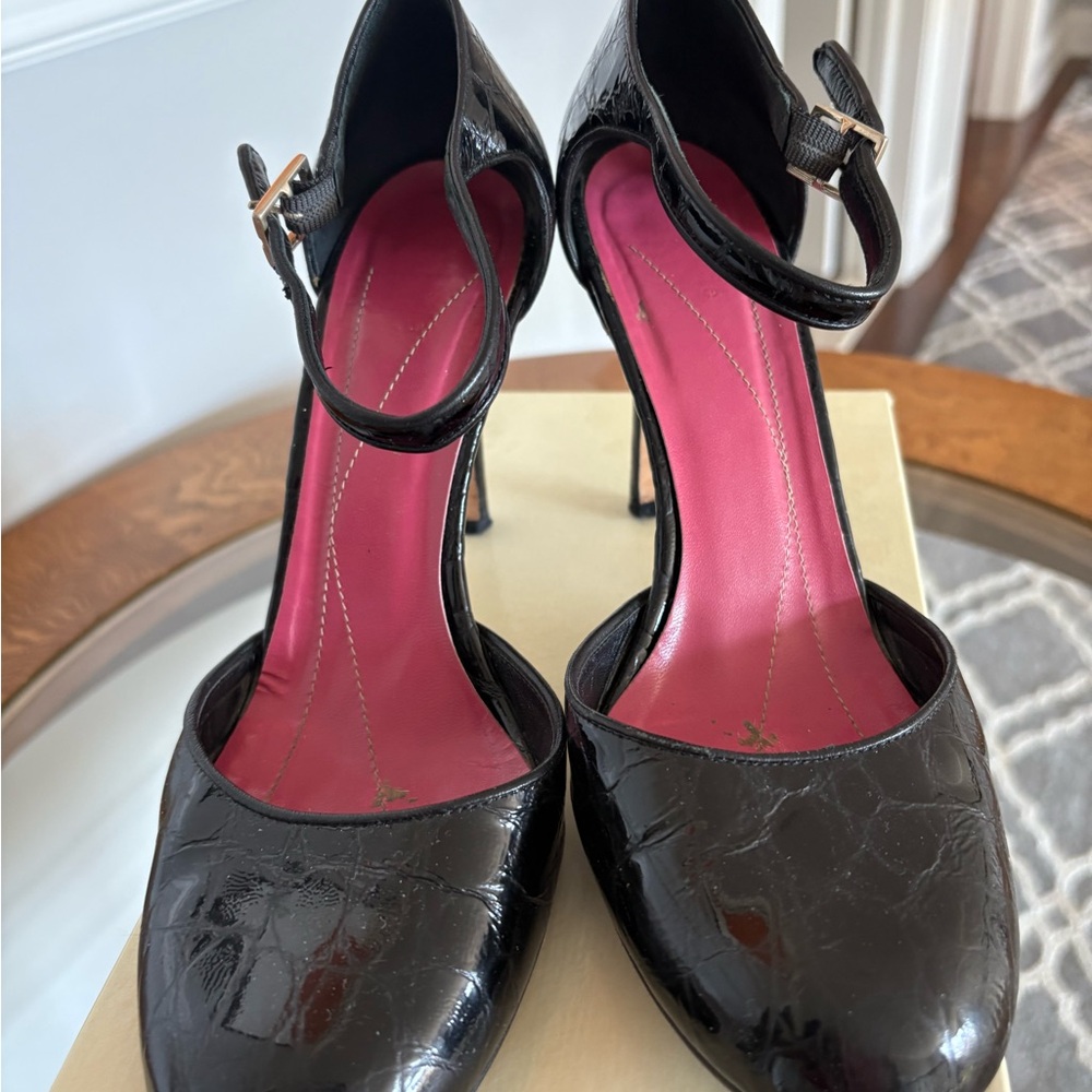 Kate Spade Black Patent Leather Heels with Pink Insole